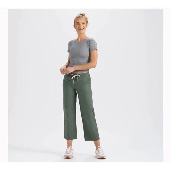 Vuori Women’s Wide-Leg Ripstop Cropped Pants Size M Olive Green - Picture 1 of 9